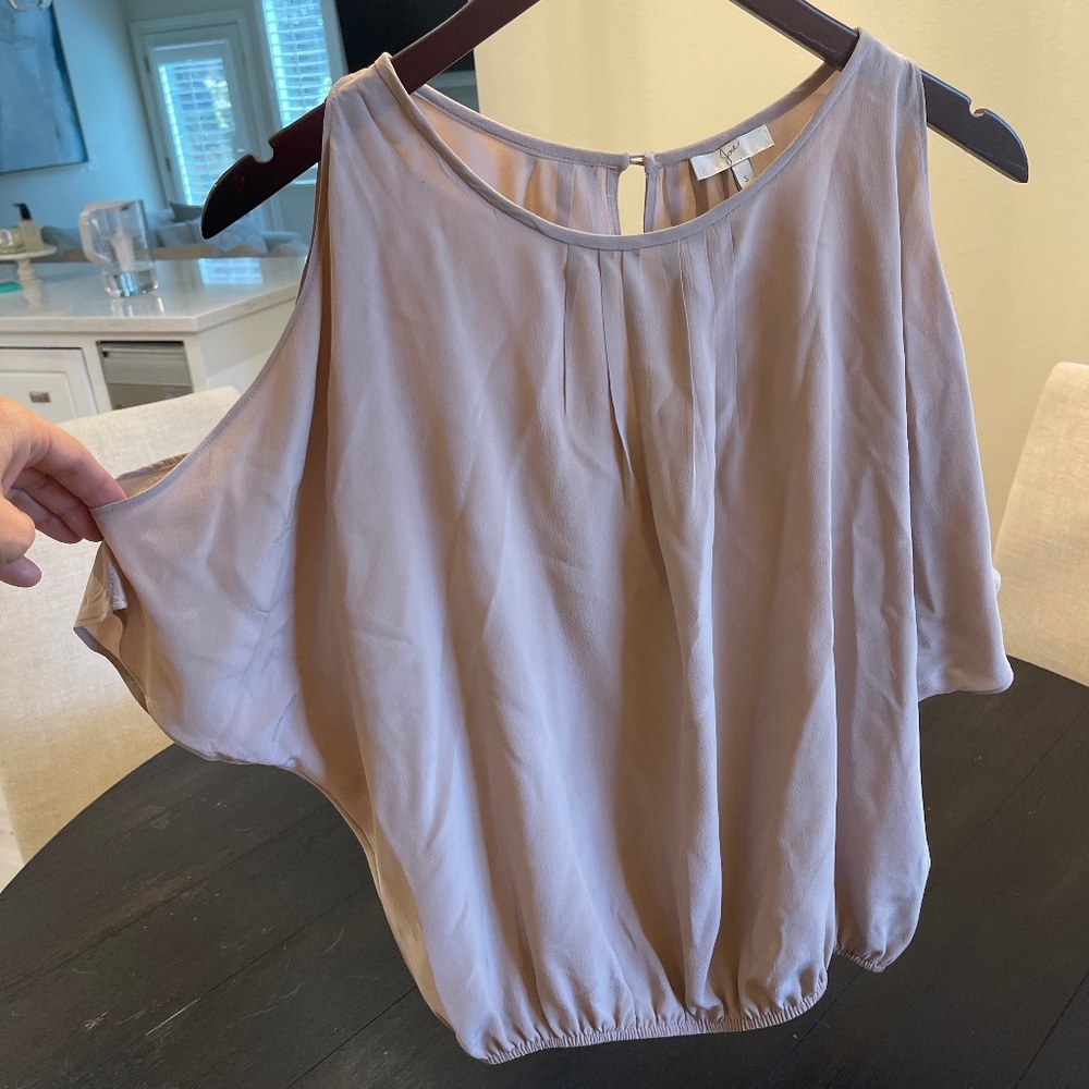Joie, cold shoulder 100% silk, banded  bottom blouse